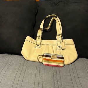 Coach small tote bag a wristlet